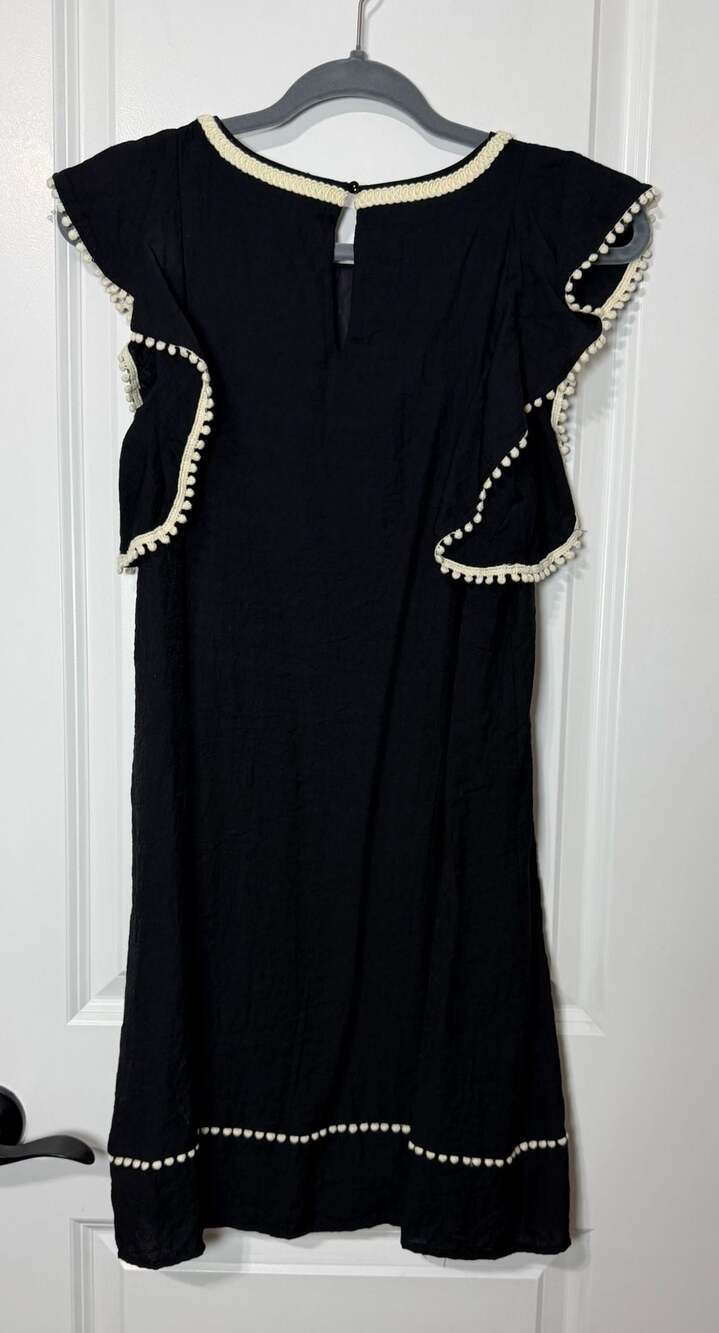 THML Floral Embroidered Ruffle Sleeve Shift - Picture 3 of 9